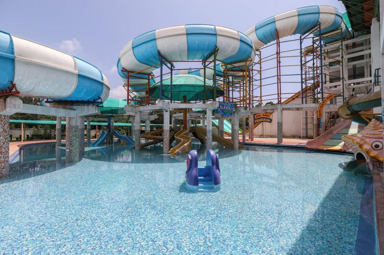 Capital O 49279 Chhab Chhaba Chhab Water Fun Park & Resort Damka Exterior foto