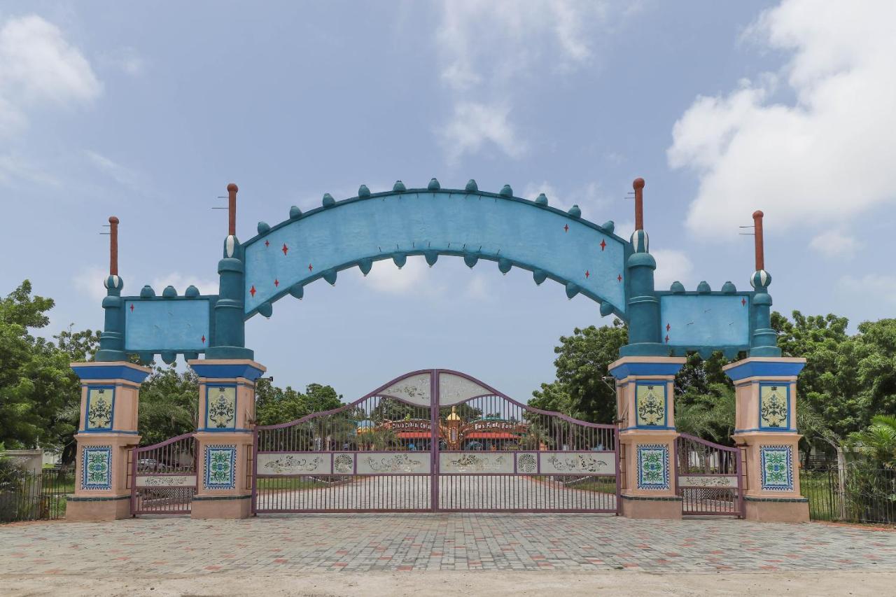 Capital O 49279 Chhab Chhaba Chhab Water Fun Park & Resort Damka Exterior foto